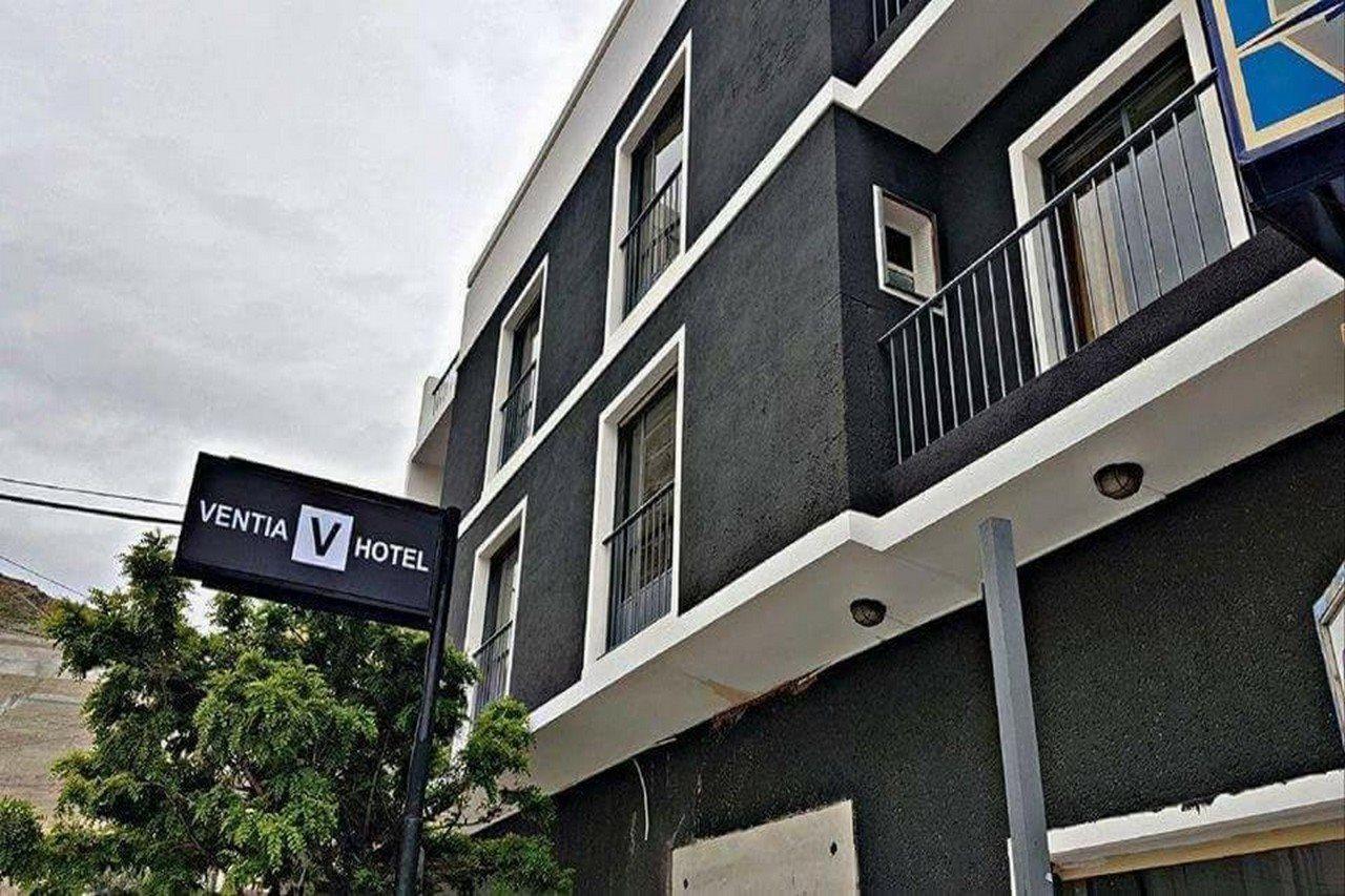 Hotel Urbano Ventia 里瓦达维亚海军准将城 外观 照片