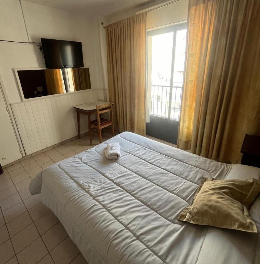 Hotel Urbano Ventia 里瓦达维亚海军准将城 外观 照片