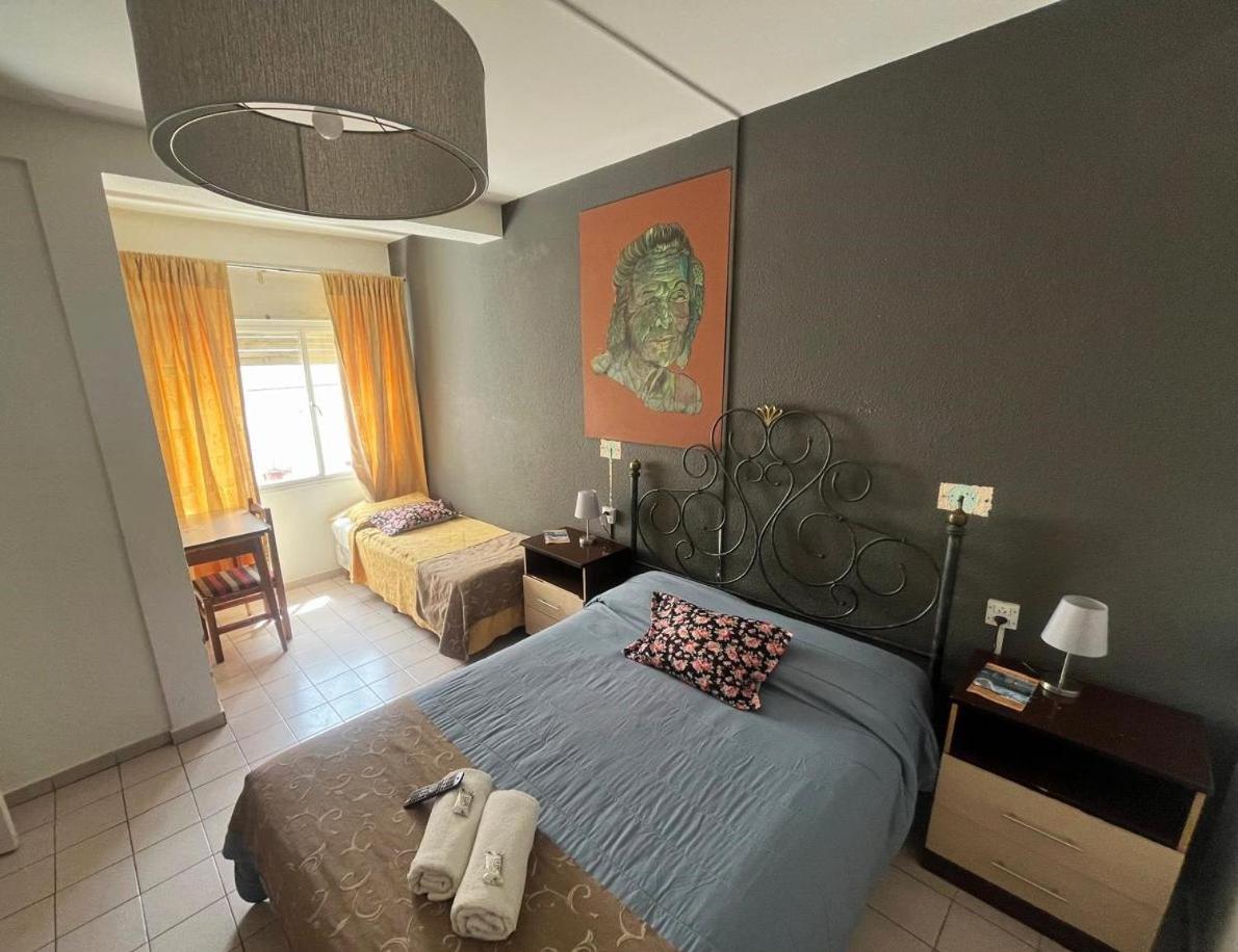 Hotel Urbano Ventia 里瓦达维亚海军准将城 外观 照片